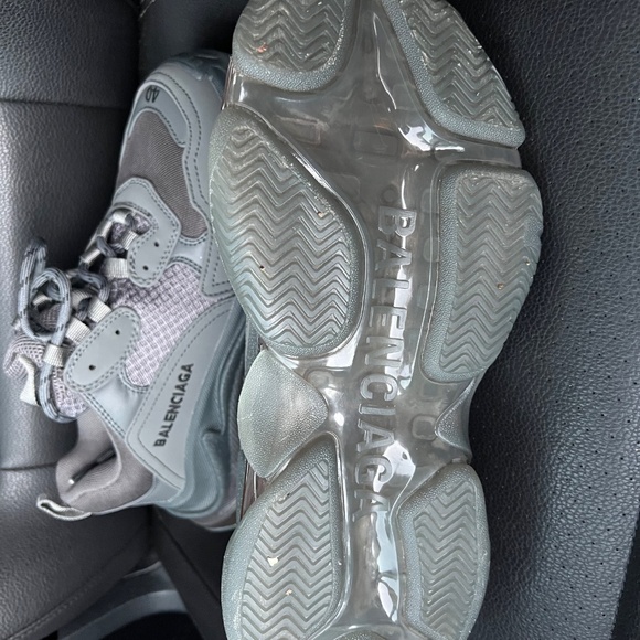 Balenciaga sneakers - Picture 2 of 4